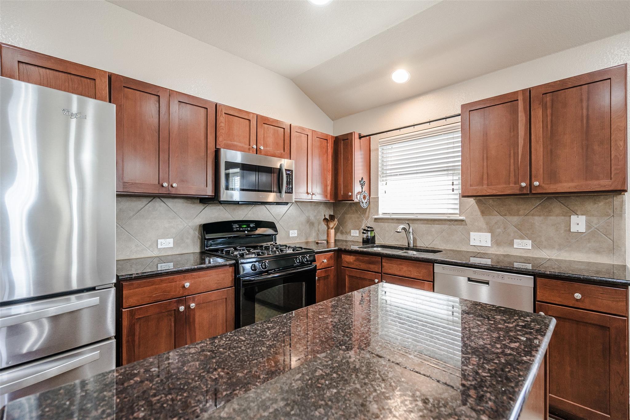 2404 Christoff Loop Austin TX 78748