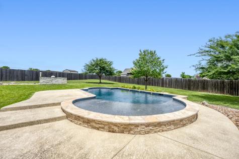 112 Haven Cove Hutto TX 78634