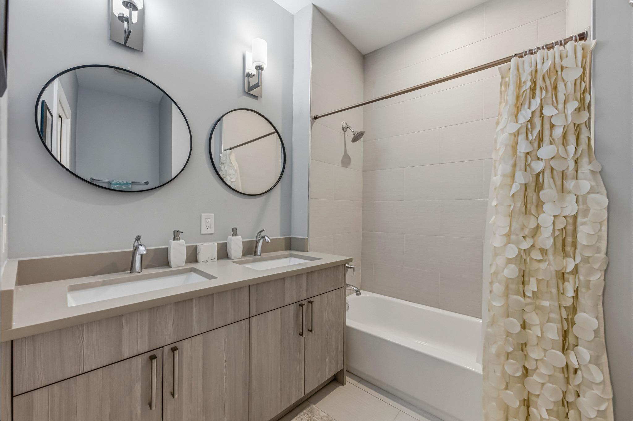 1405 Camelot Circle Austin TX 78745