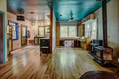 1905 Main Street Bastrop TX 78602
