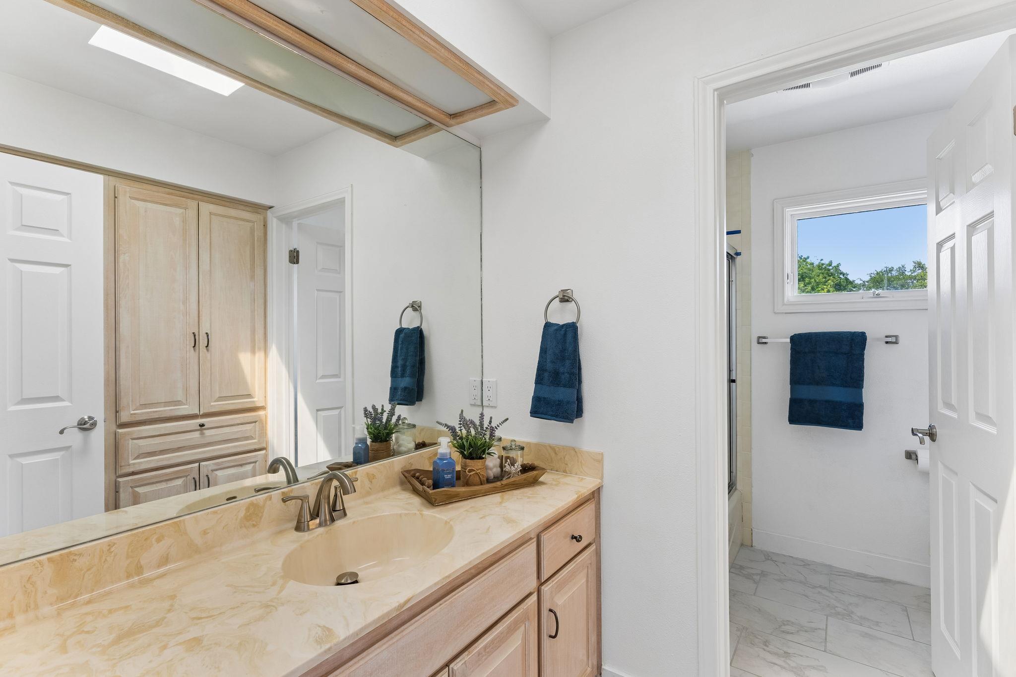 26310 Countryside Drive Spicewood TX 78669