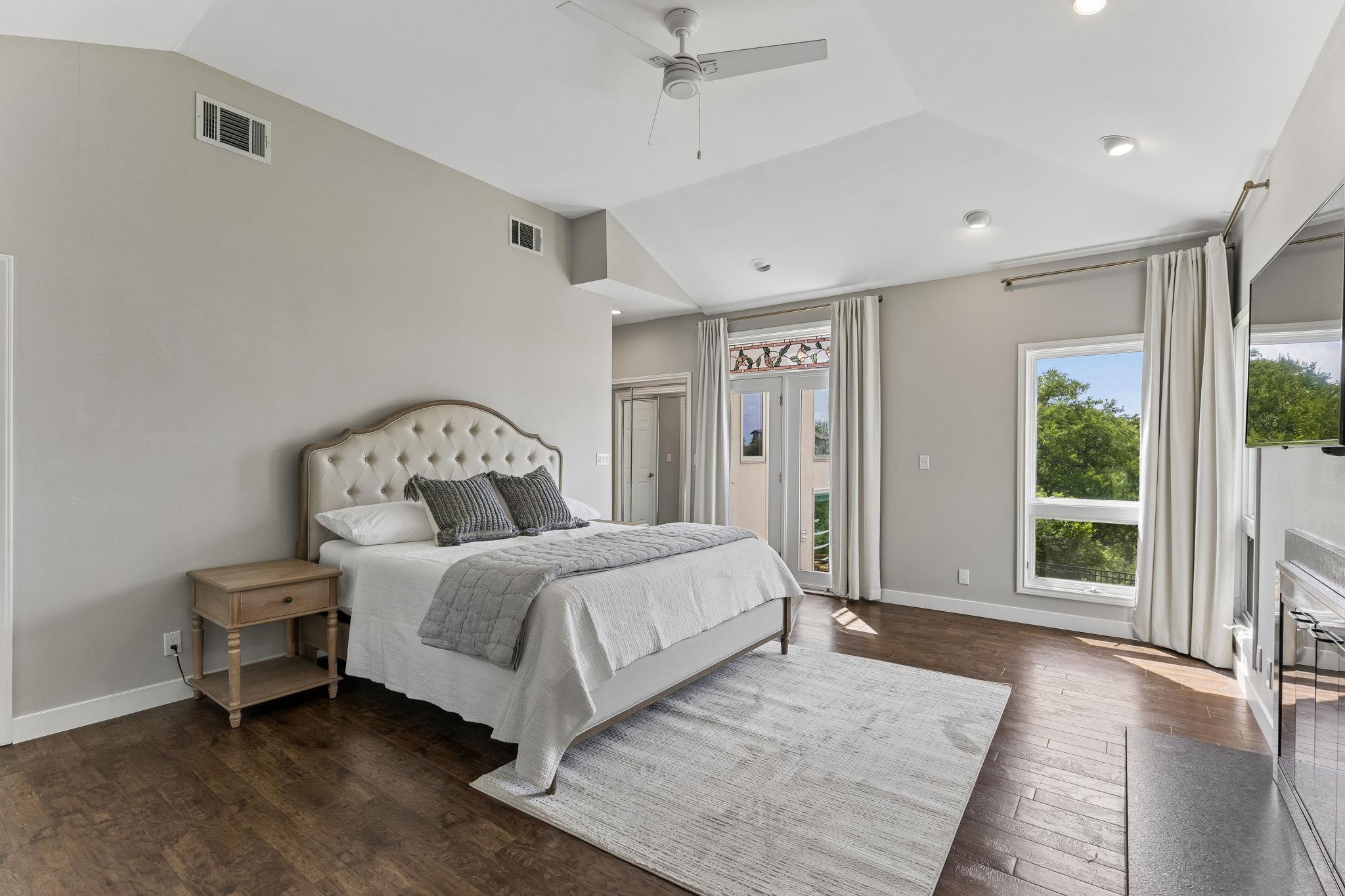 26310 Countryside Drive Spicewood TX 78669