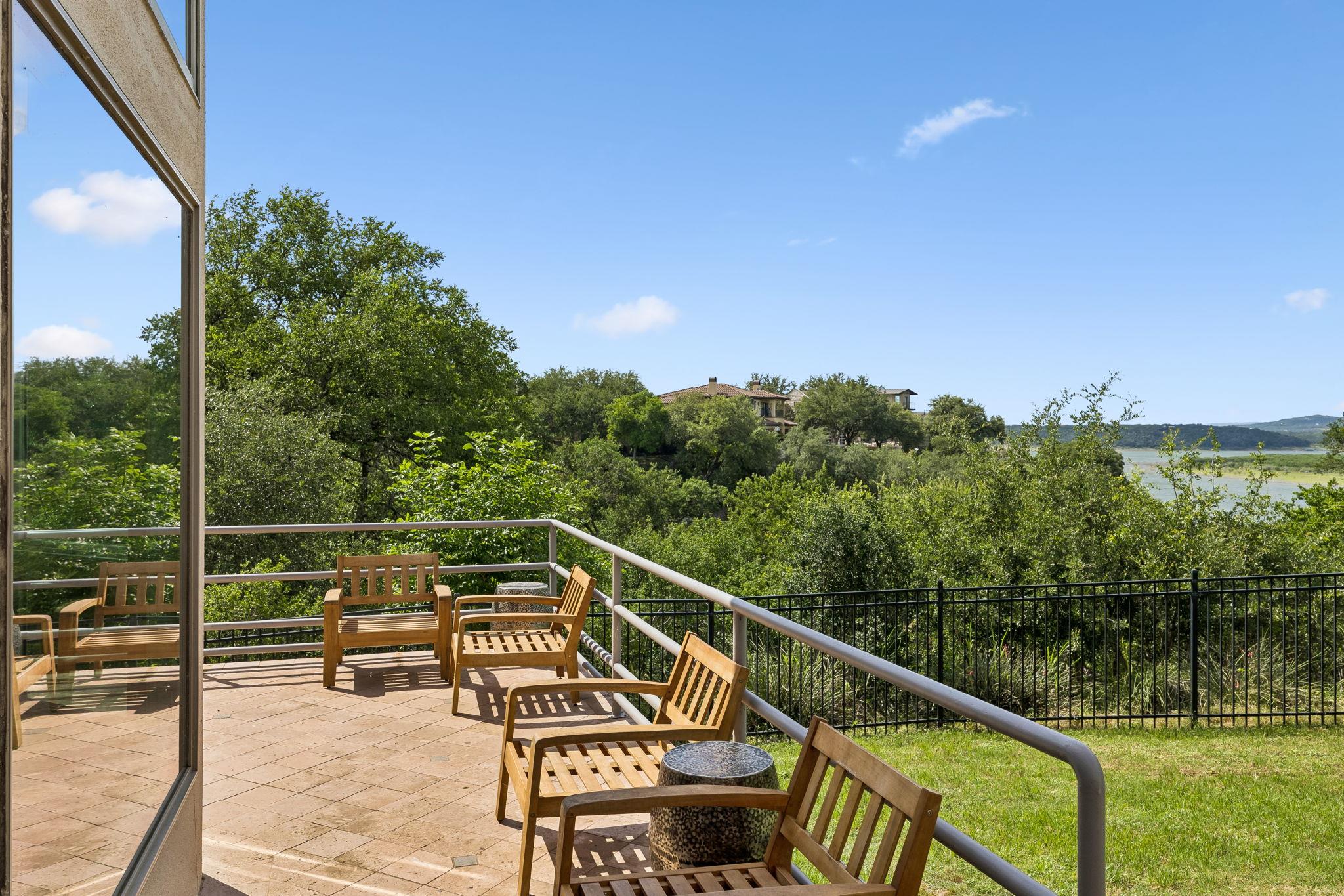 26310 Countryside Drive Spicewood TX 78669