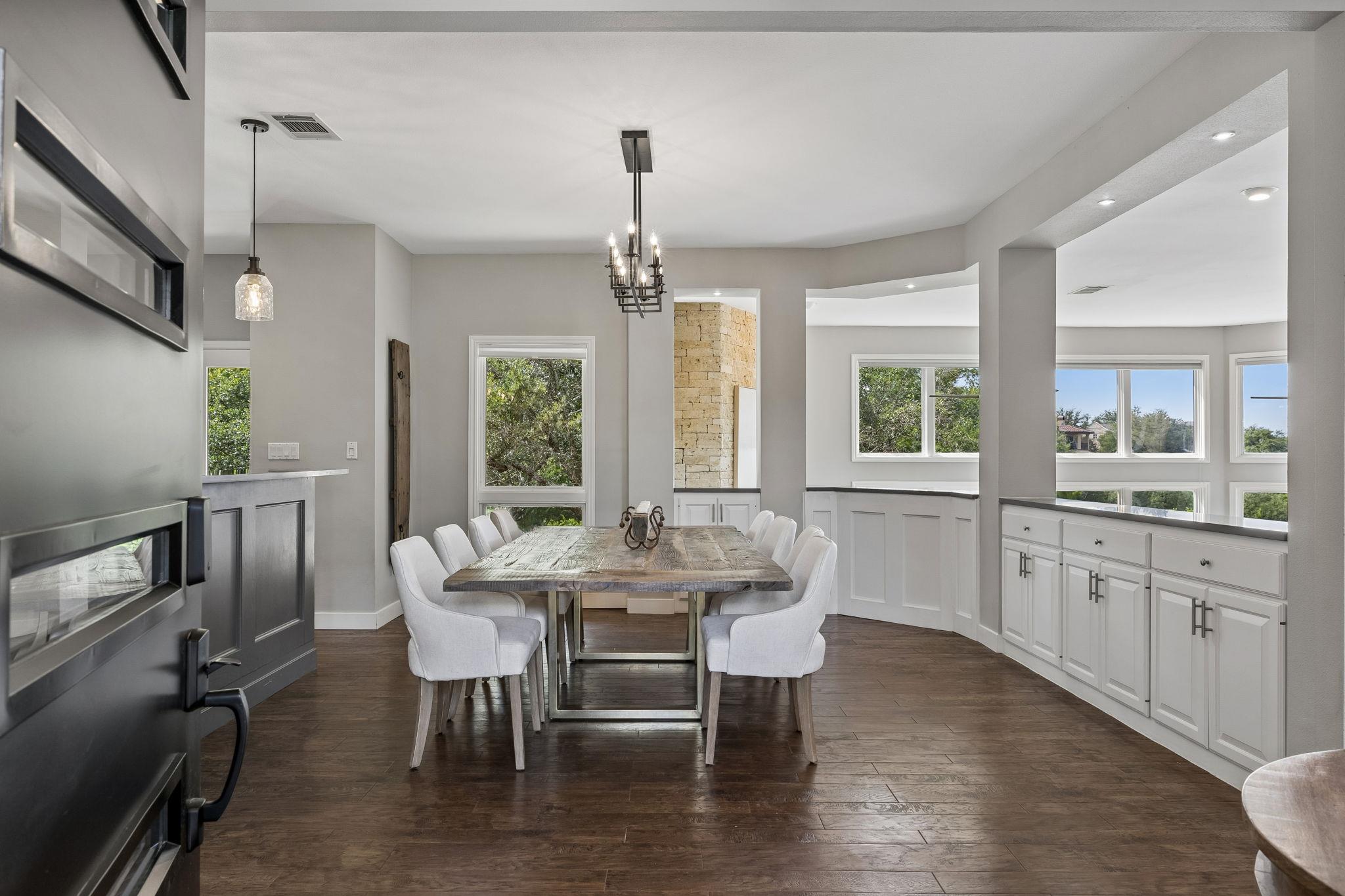 26310 Countryside Drive Spicewood TX 78669