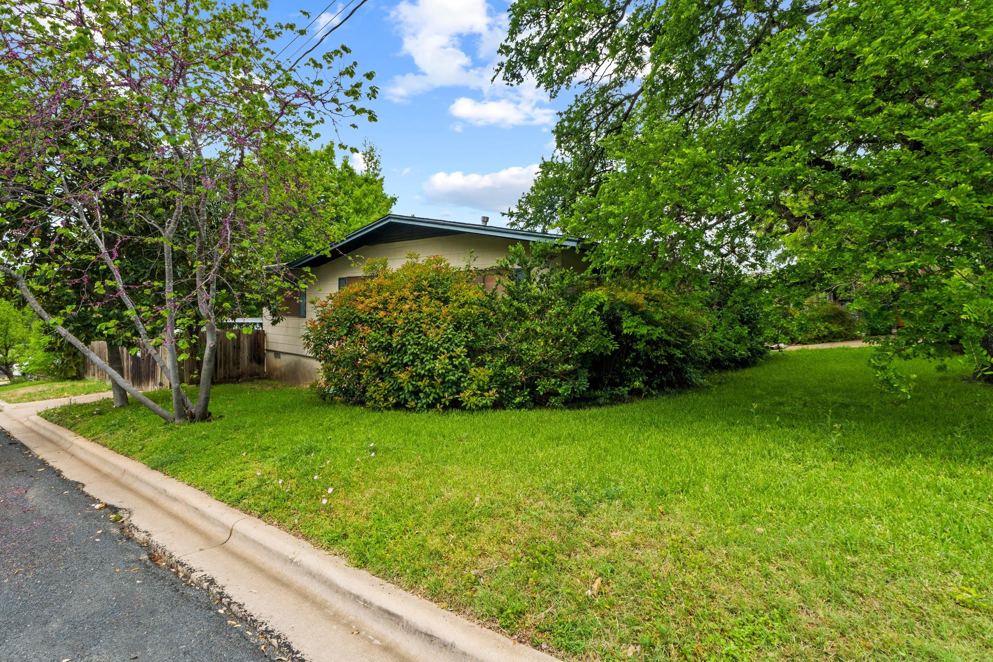 2506 Rae Dell Avenue Austin TX 78704