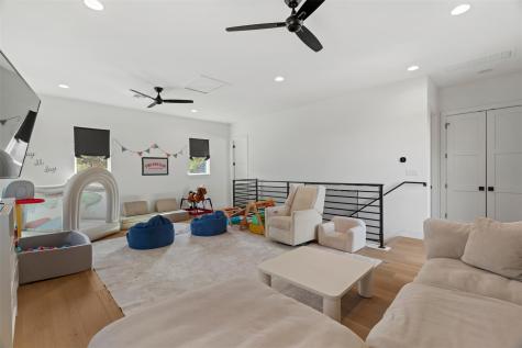 330 Kendall Road Spicewood TX 78669