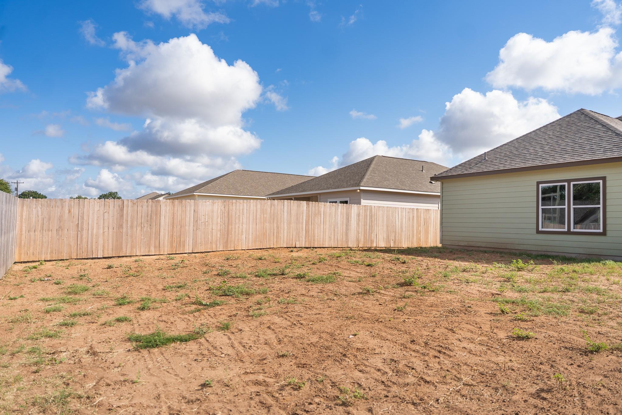 305 String Prairie Way Smithville TX 78957