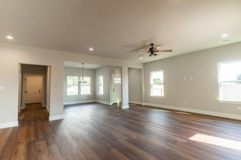 305 String Prairie Way Smithville TX 78957