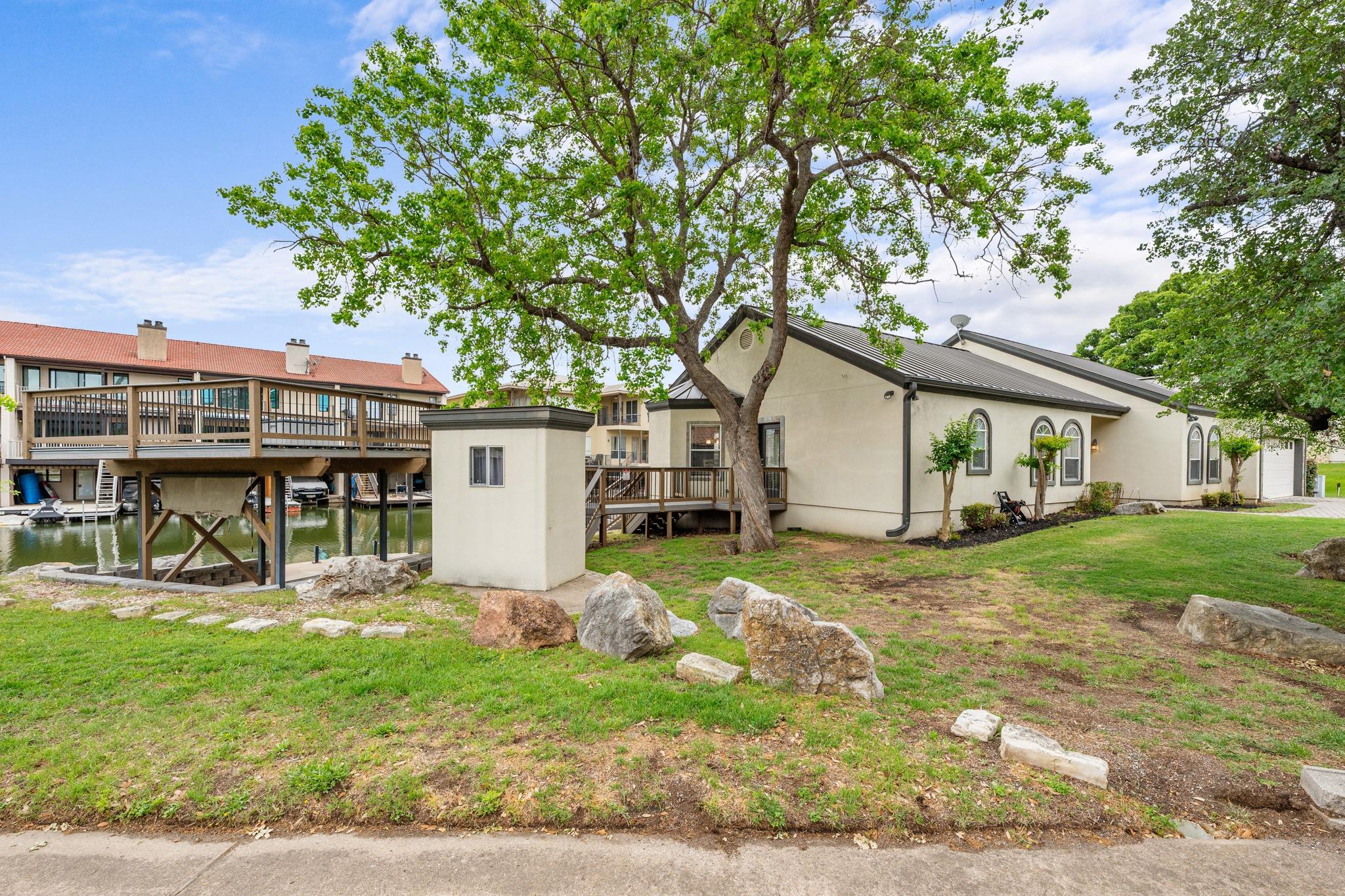521 Lucy Lane Horseshoe Bay TX 78657