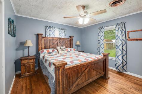 302 Vernon Street Thrall TX 76578