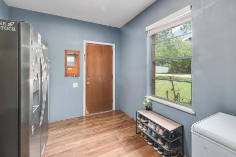 302 Vernon Street Thrall TX 76578
