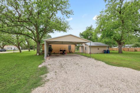 302 Vernon Street Thrall TX 76578