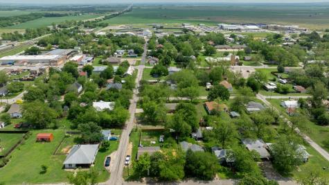302 Vernon Street Thrall TX 76578