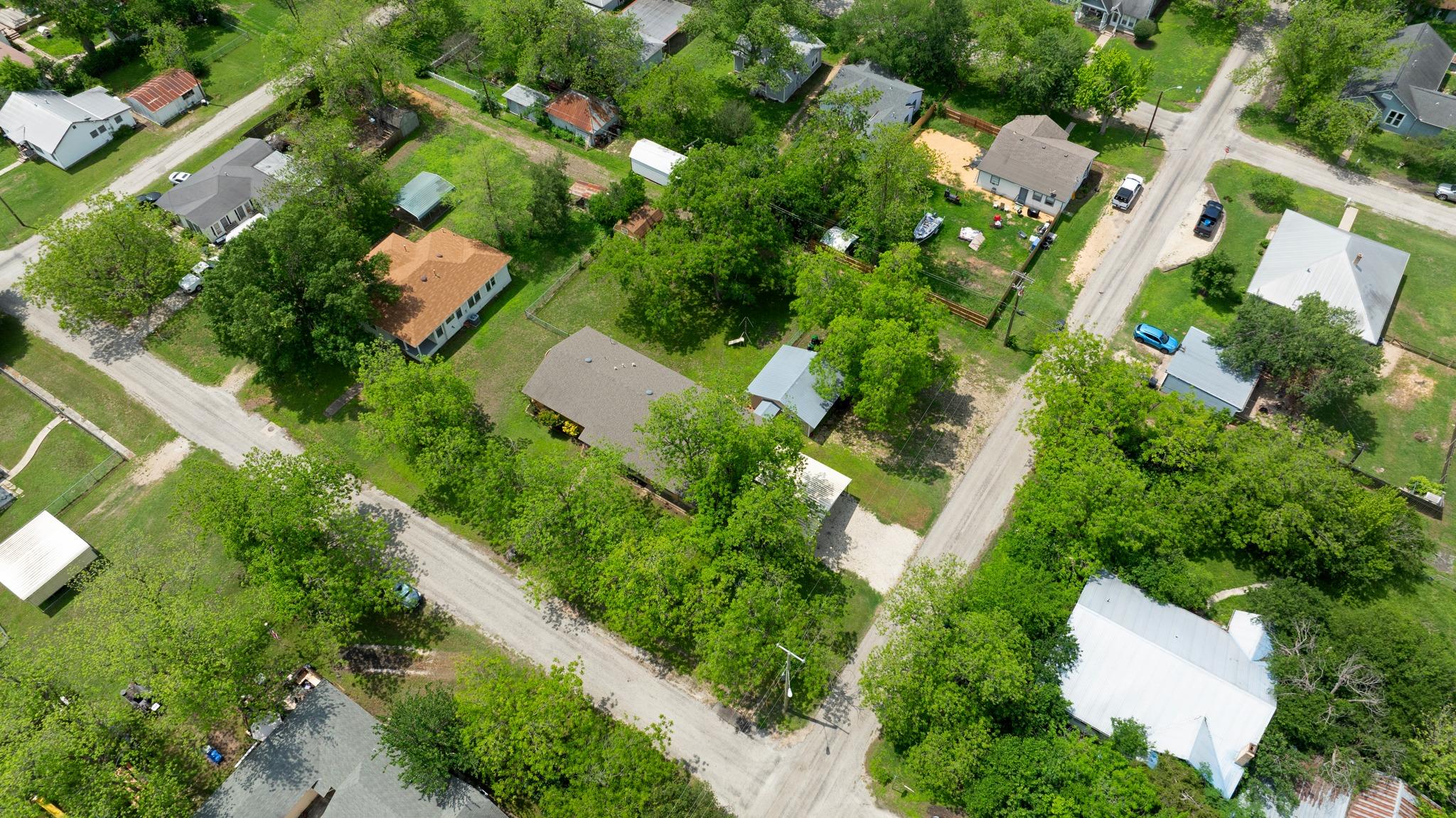302 Vernon Street Thrall TX 76578