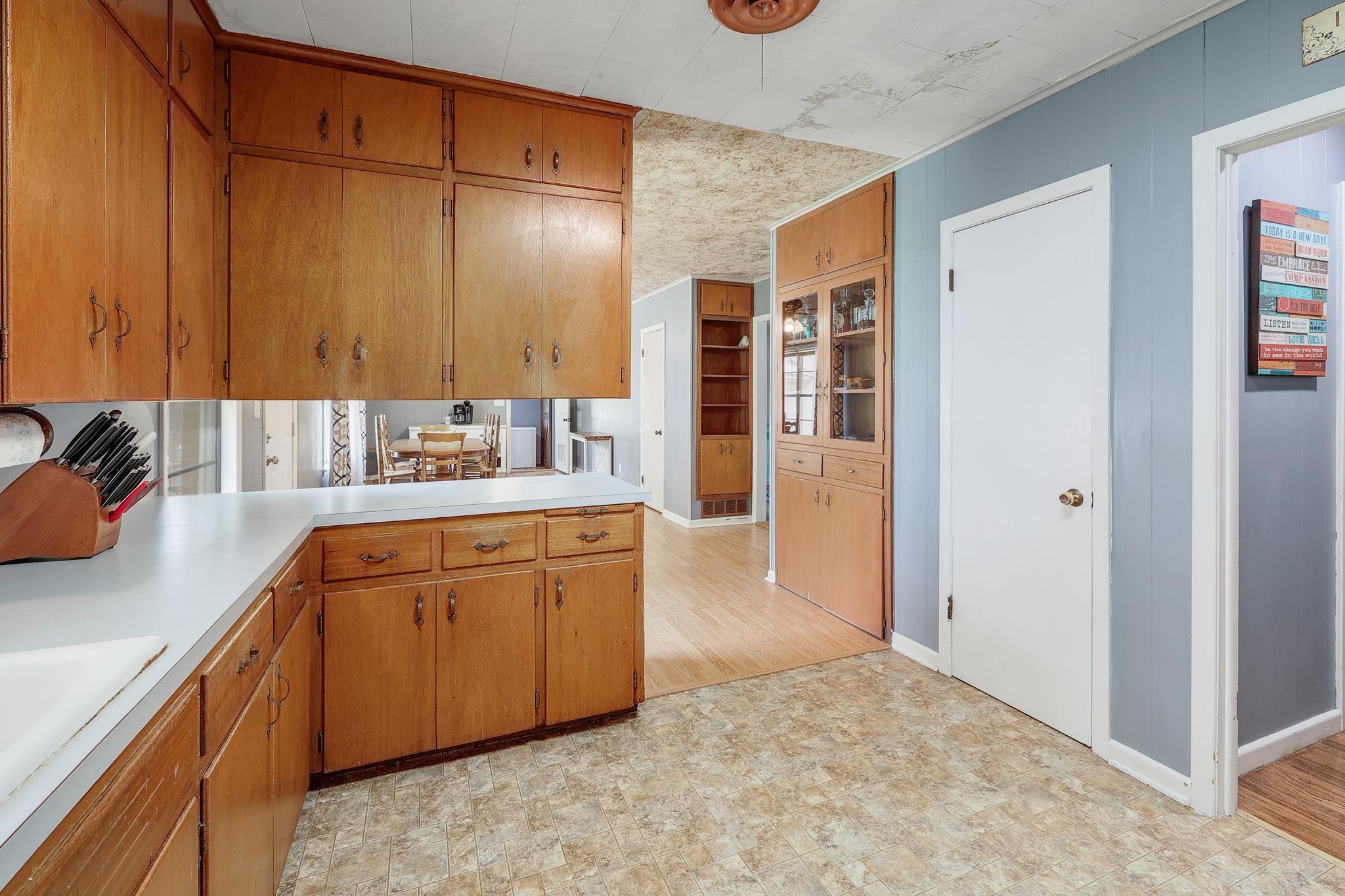302 Vernon Street Thrall TX 76578