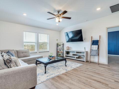 206 Fort Clark Springs Drive Hutto TX 78634