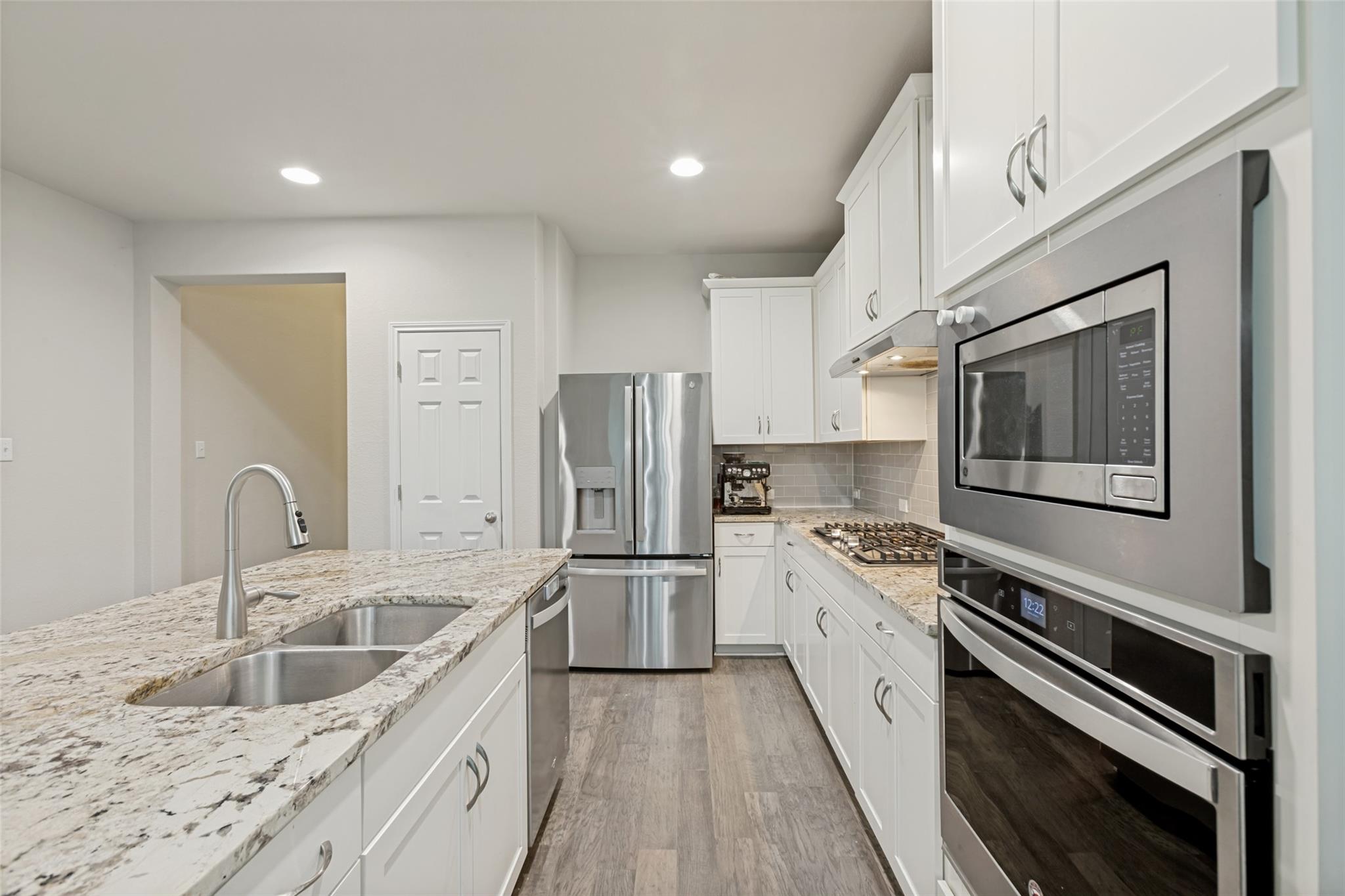 508 Peregrine Way Leander TX 78641