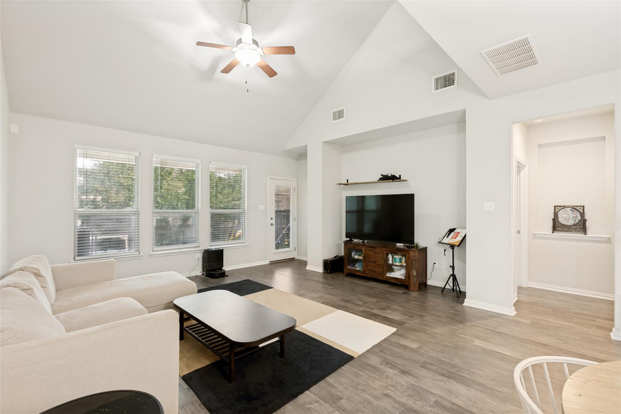 508 Peregrine Way Leander TX 78641