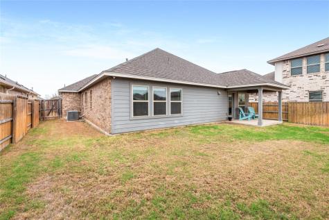 682 Coyote Creek Way Kyle TX 78640