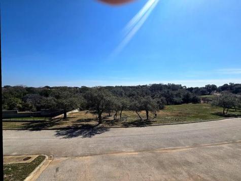 2417 Bruin Drive Spicewood TX 78669