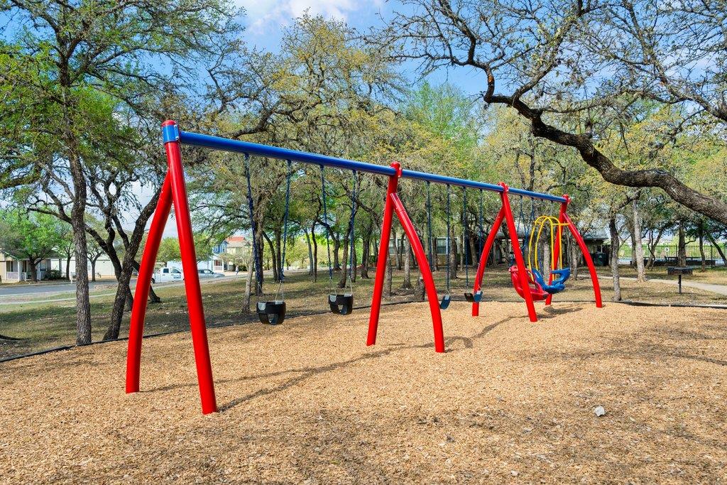 173 Decker Kyle TX 78640