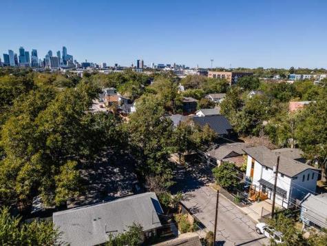 2406 Santa Maria Street Austin TX 78702