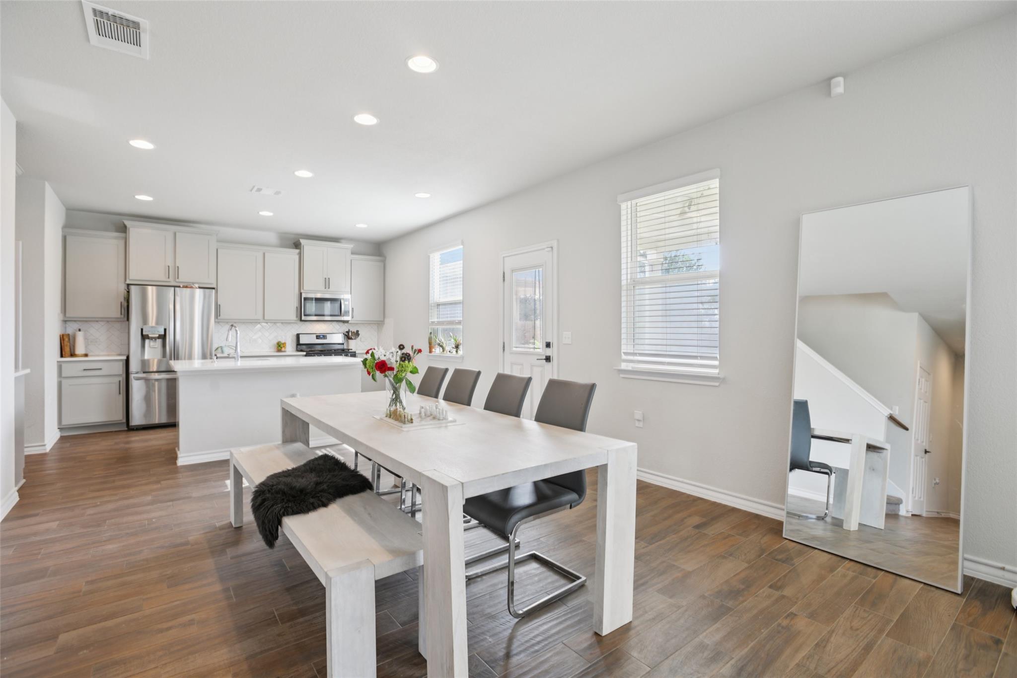1913 Jacey Way Austin TX 78725