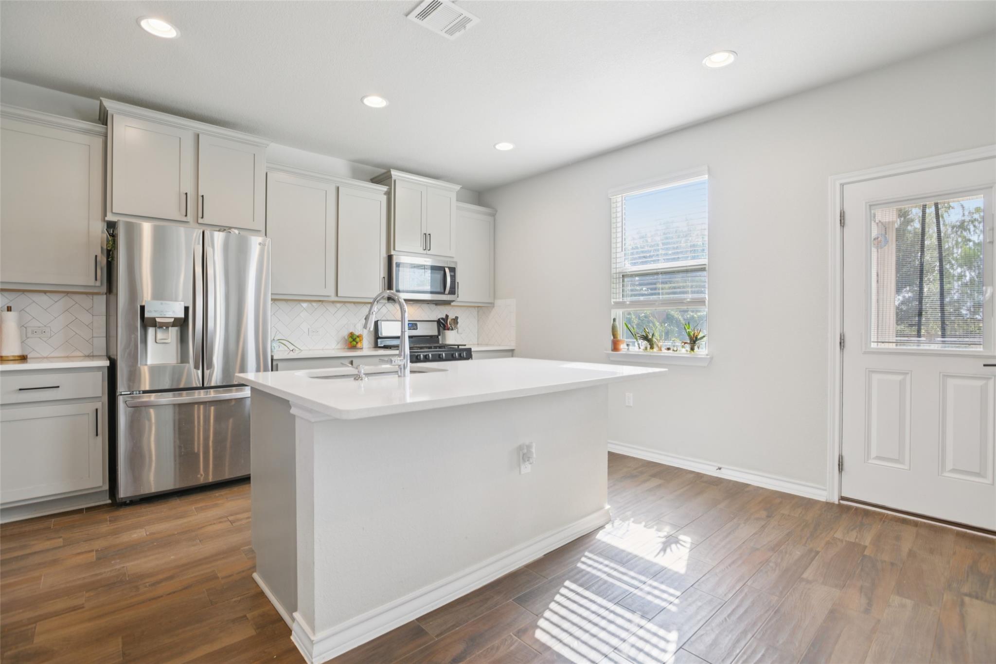 1913 Jacey Way Austin TX 78725