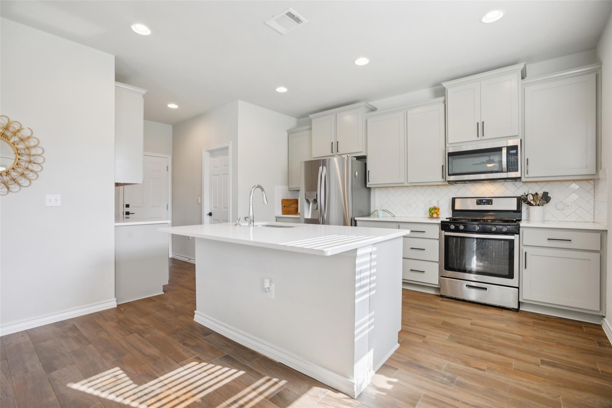 1913 Jacey Way Austin TX 78725