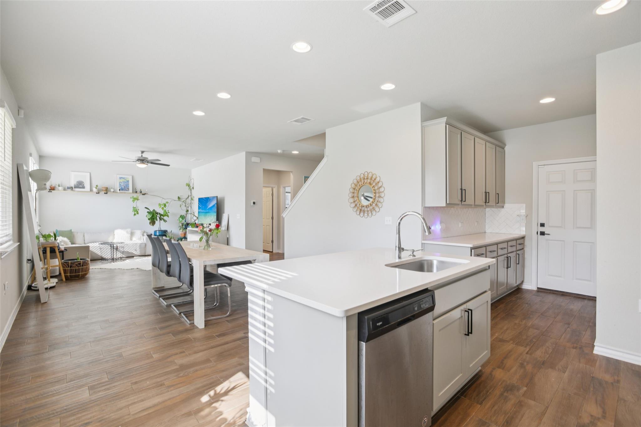 1913 Jacey Way Austin TX 78725