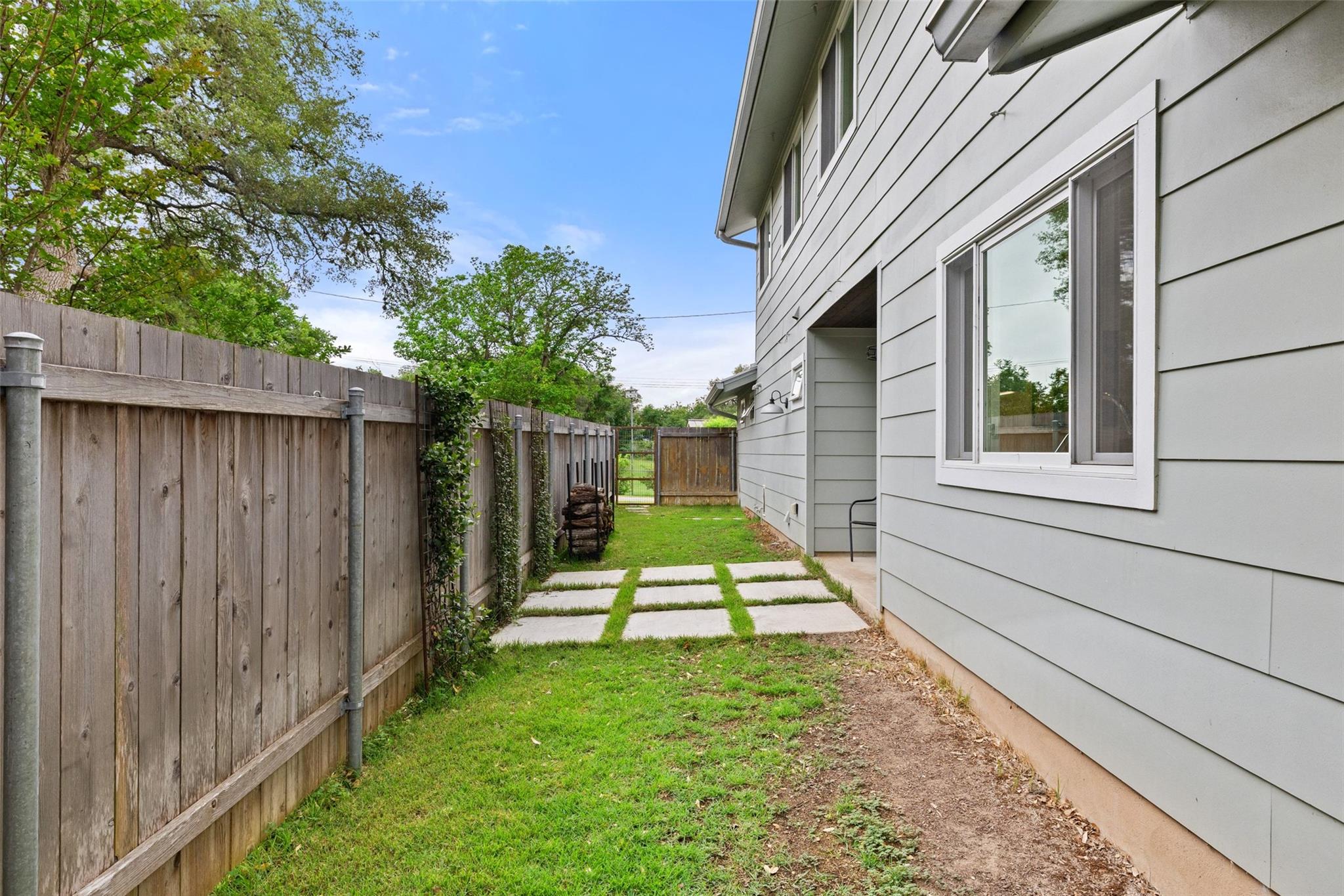 701 River Road Blanco TX 78606