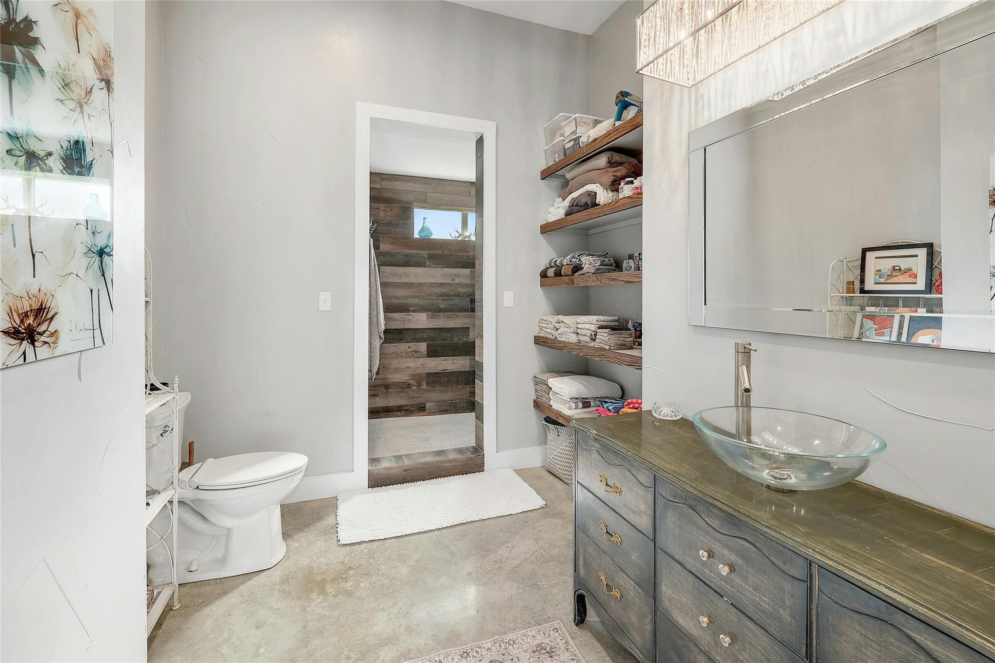 9114 290 W Highway Austin TX 78736