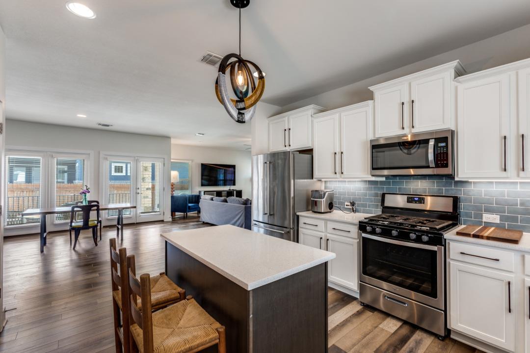 7909 Donnelley Drive Austin TX 78744