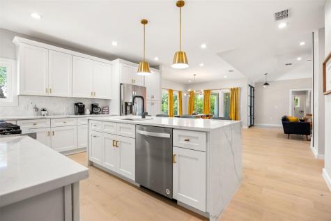 717 E Creek Drive Dripping Springs TX 78620