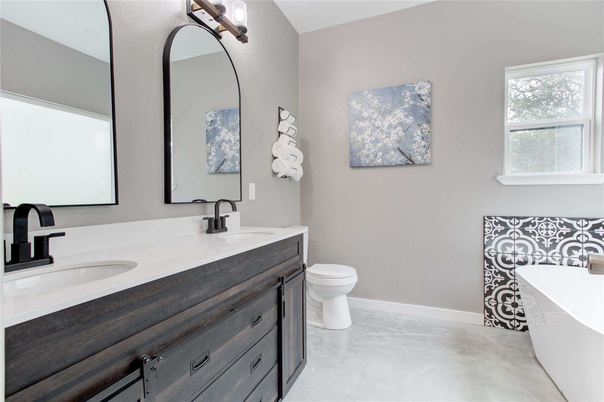 505 Chantilly Lane Spicewood TX 78669