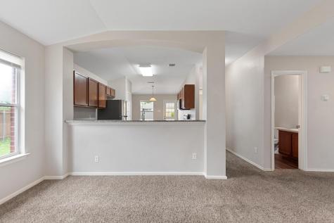 104 Paddington Way Hutto TX 78634