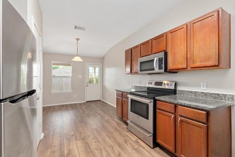 104 Paddington Way Hutto TX 78634