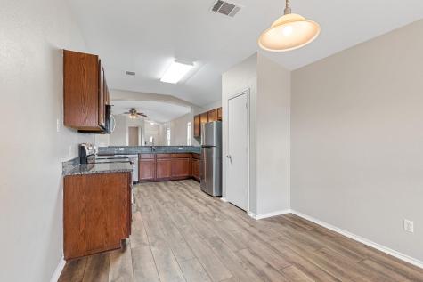 104 Paddington Way Hutto TX 78634