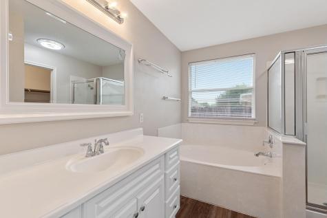 104 Paddington Way Hutto TX 78634