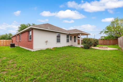 104 Paddington Way Hutto TX 78634