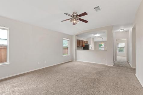 104 Paddington Way Hutto TX 78634