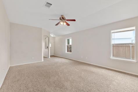 104 Paddington Way Hutto TX 78634