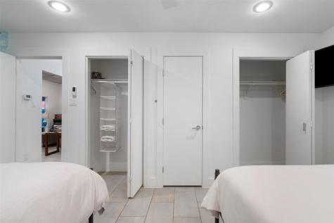 1293 Lake Shore Drive Spicewood TX 78669