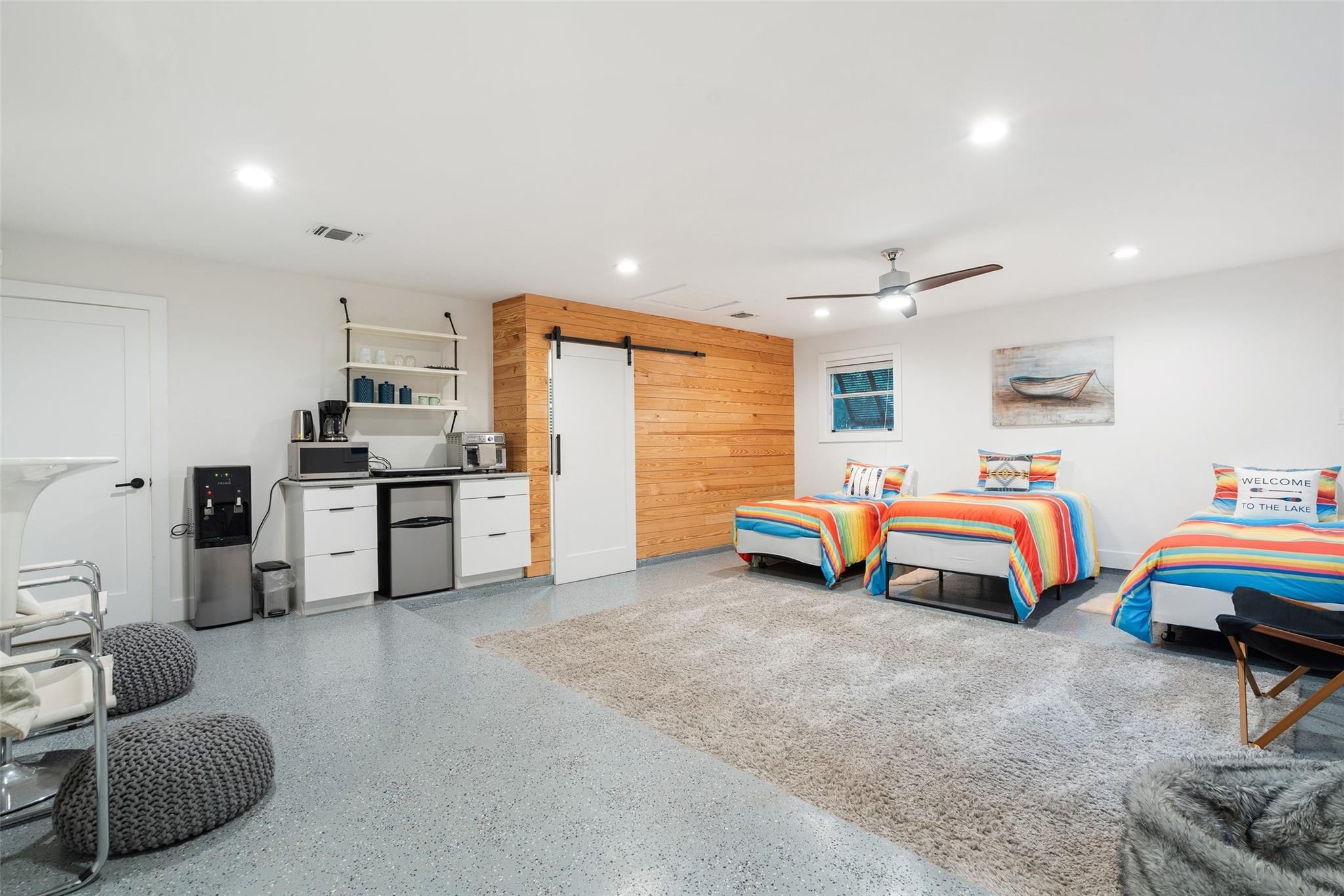 1293 Lake Shore Drive Spicewood TX 78669
