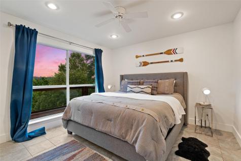 1293 Lake Shore Drive Spicewood TX 78669