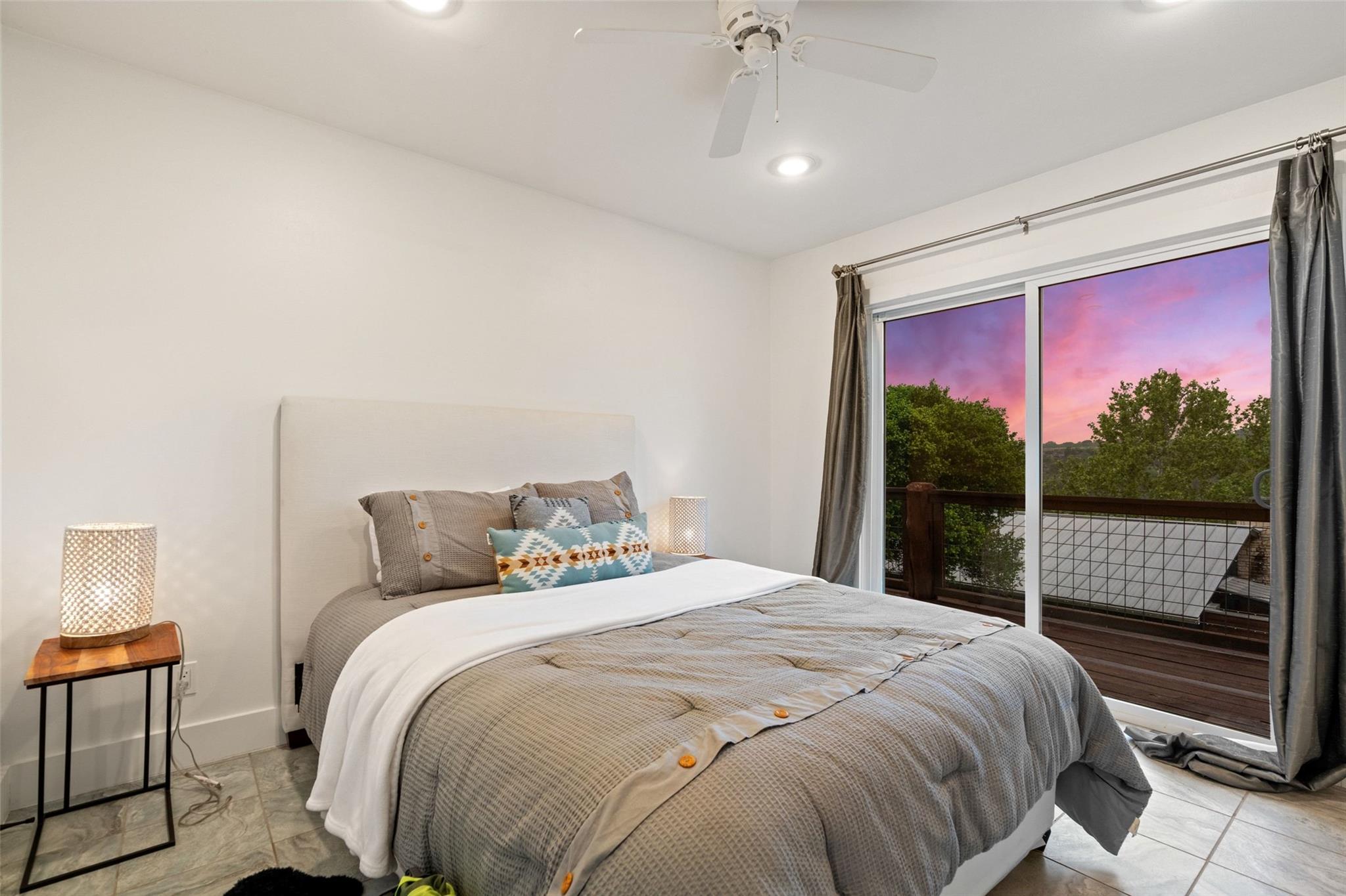 1293 Lake Shore Drive Spicewood TX 78669