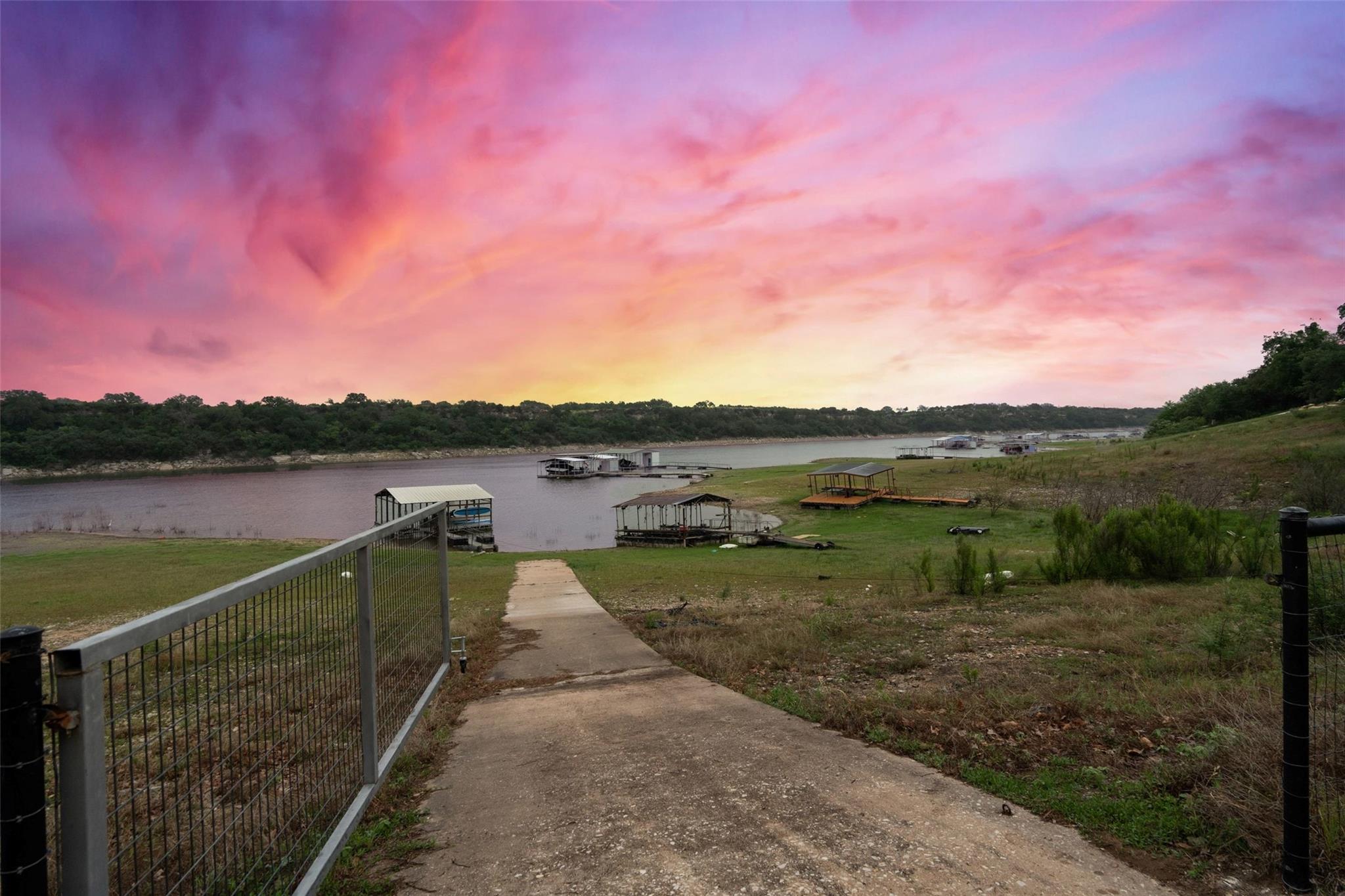 1293 Lake Shore Drive Spicewood TX 78669
