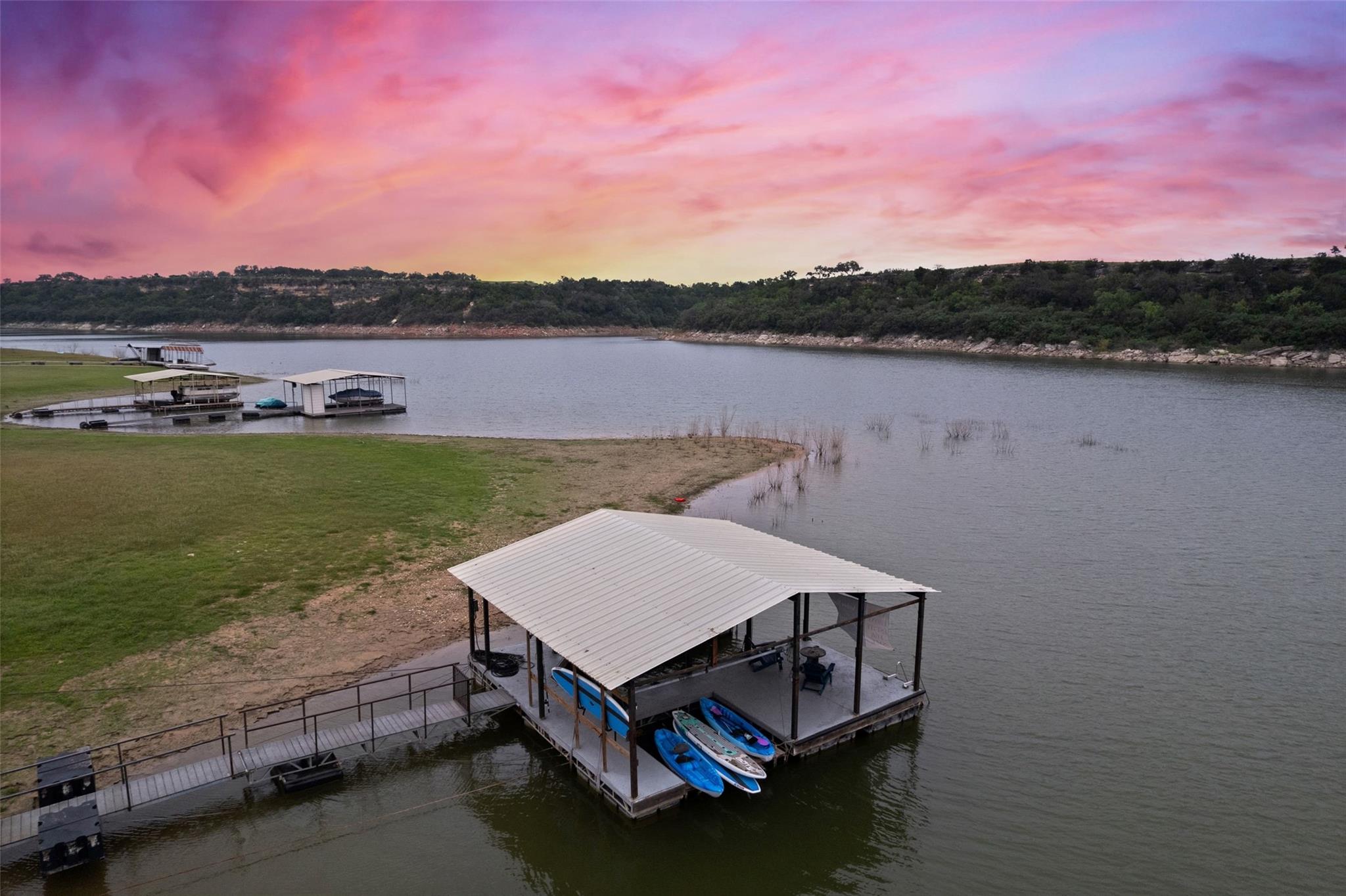 1293 Lake Shore Drive Spicewood TX 78669
