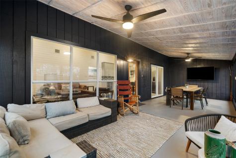 1293 Lake Shore Drive Spicewood TX 78669