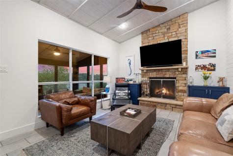 1293 Lake Shore Drive Spicewood TX 78669